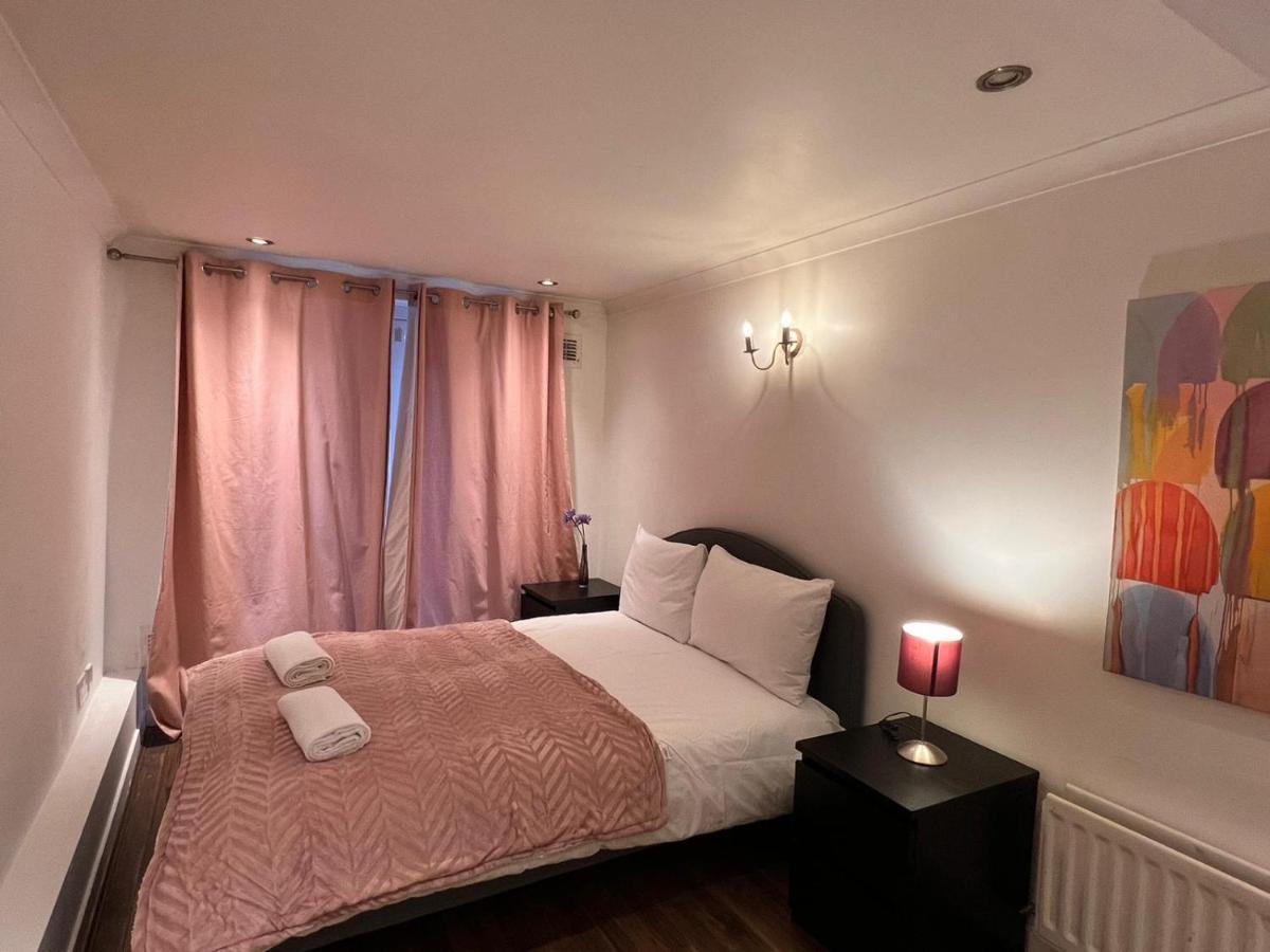 Apartament Entire 2-bedroom Flat In Camden
